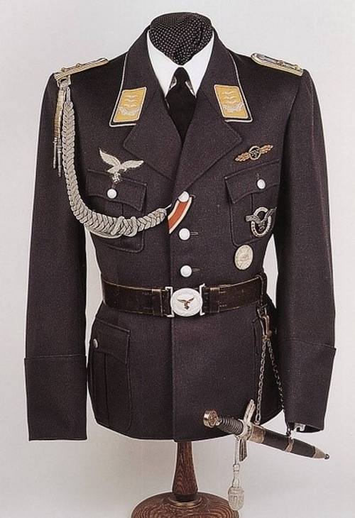 纳粹军服到底有多帅?
